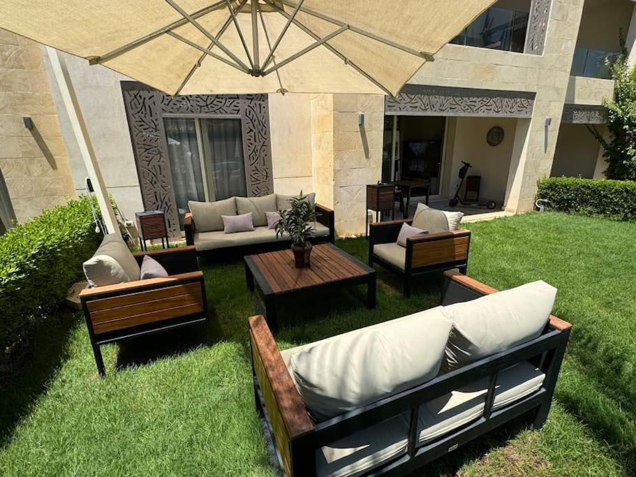 Luxurious Private Getaway In Mangroovy Apartament
