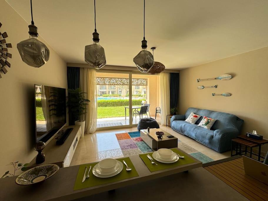 Luxurious Private Getaway In Mangroovy Apartament
